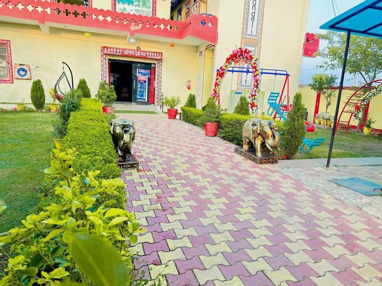 Bundeli Farm Resort & Banquet Orchha Exterior foto