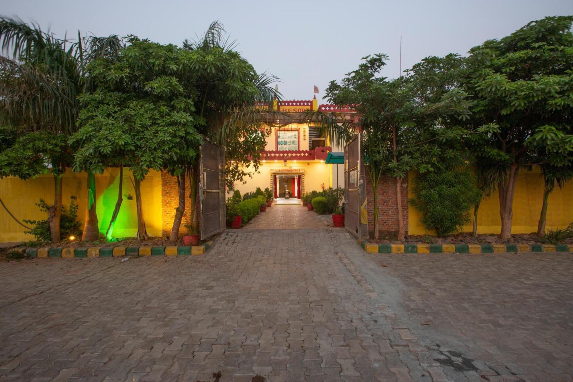 Bundeli Farm Resort & Banquet Orchha Exterior foto
